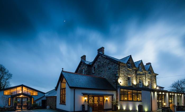 Wolfscastle Country Hotel